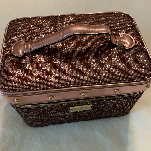 Pink Victoria Secret Caboodle Bag - Picture 2 of 3